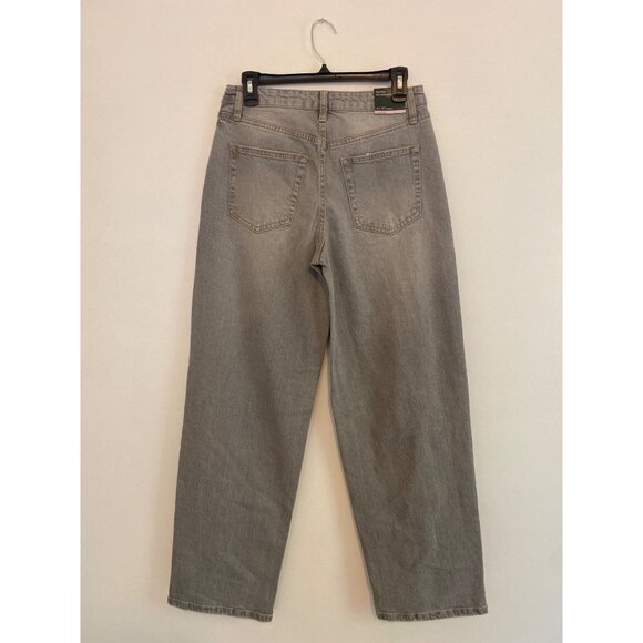 NWT Wild Fable Women’s Gray Distressed Mid-Rise 90’s Straight-leg Jeans Size 4 - Picture 2 of 9